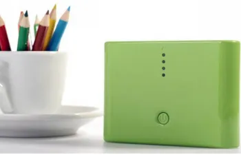 Green / Pink Mini Usb Power Bank For Samsung / Nokia / Ipad