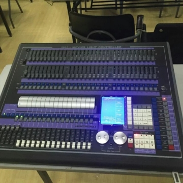 Professional Pearl 2010 DMX512 Signal Controller for Moving Head Light