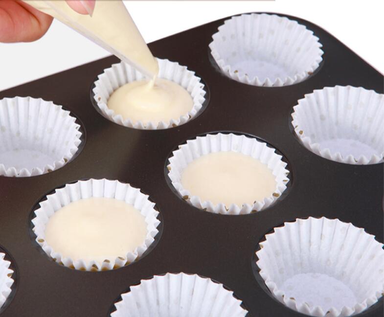 12 cavity muffin pan-black (10) 12 cavity muffin pan-black (10)