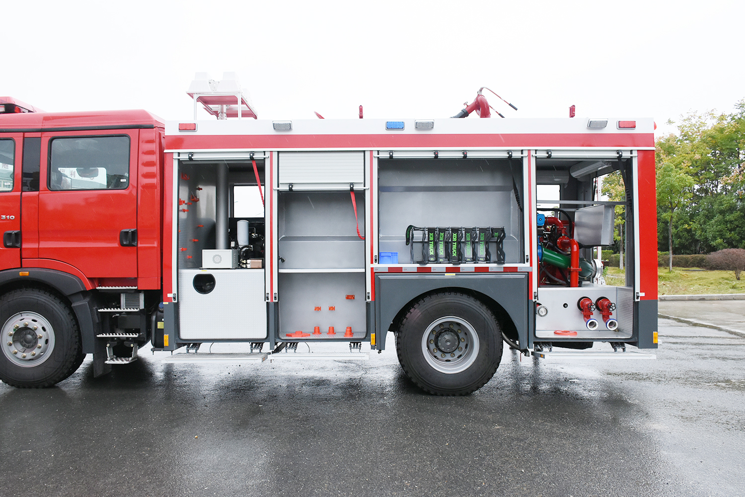 HOWO 6X4 water foam fire fighting tank truck