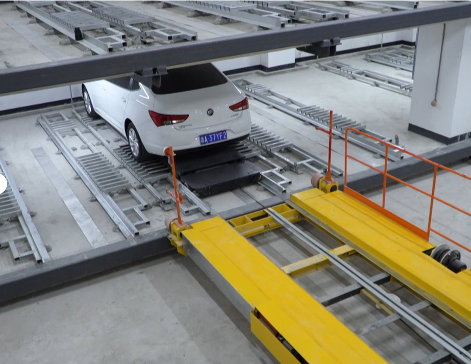 Plane moving comb-tooth automatic parking system
