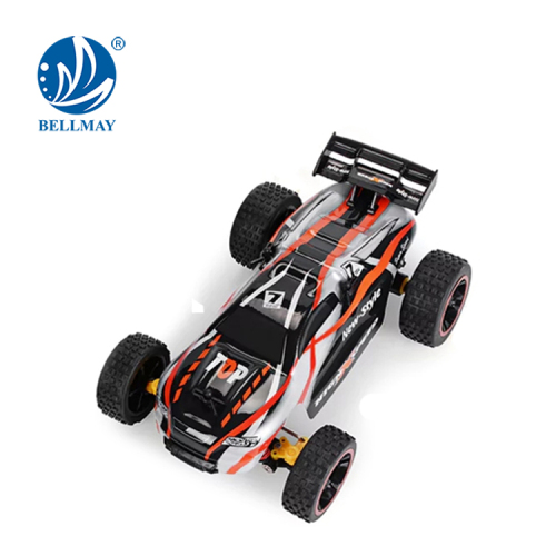 Produk Baru 1: 18 Skala 2.4GHz Roda 4 Mobil Drive Berkecepatan Tinggi RC