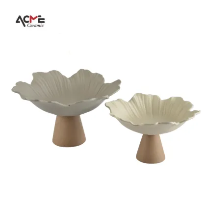 Artisanal Wavy Rim Fruit Plate: Luxury Home Decor & Matte Ceramic Tableware