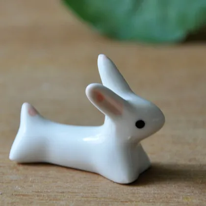 2019 New Cute Ceramic Chopsticks Cartoon Holder Rack Rabbit Chopsticks Holder Chopsticks Care Storage Fashion Kitchen Tableware