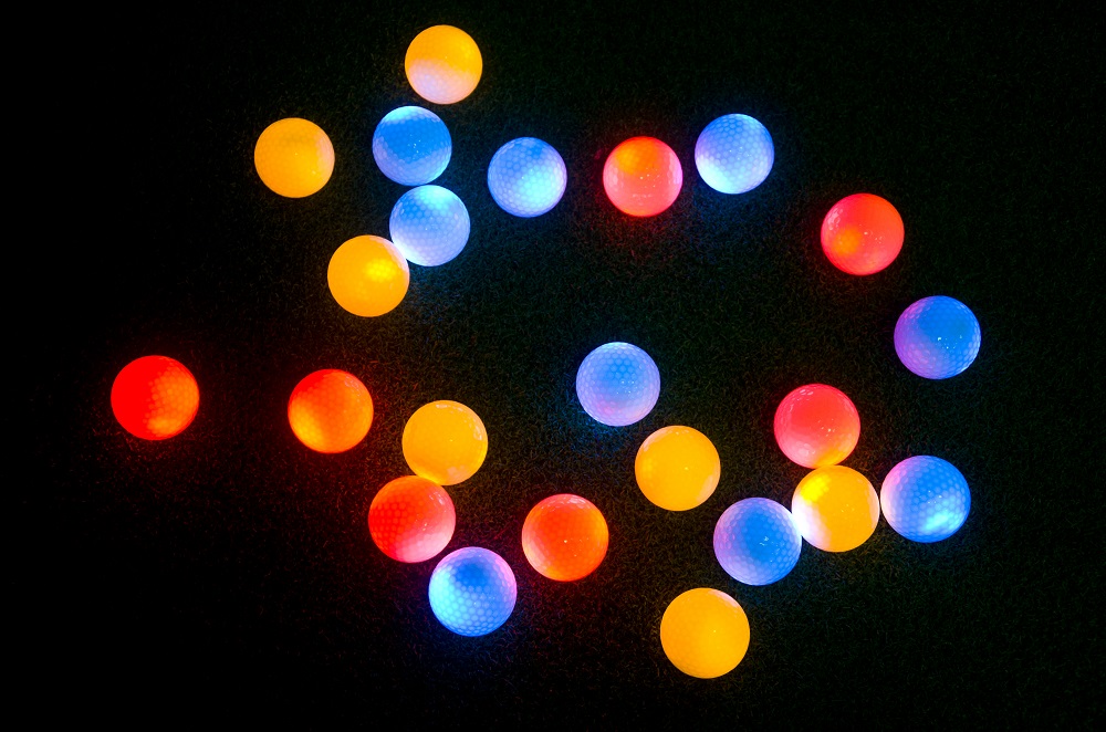 كرة الغولف LED الملونة المتوهجة الليلية