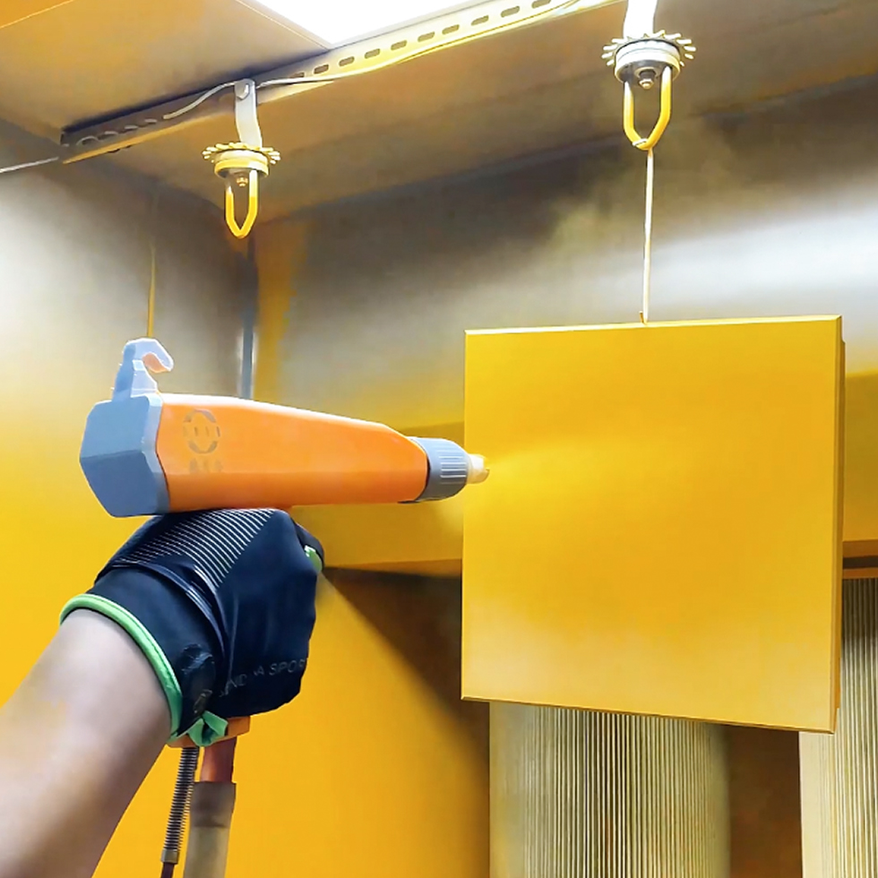 Spray coating case