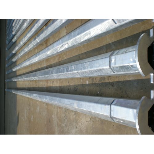 Cực thép thẳng tròn 20m được mạ kẽm