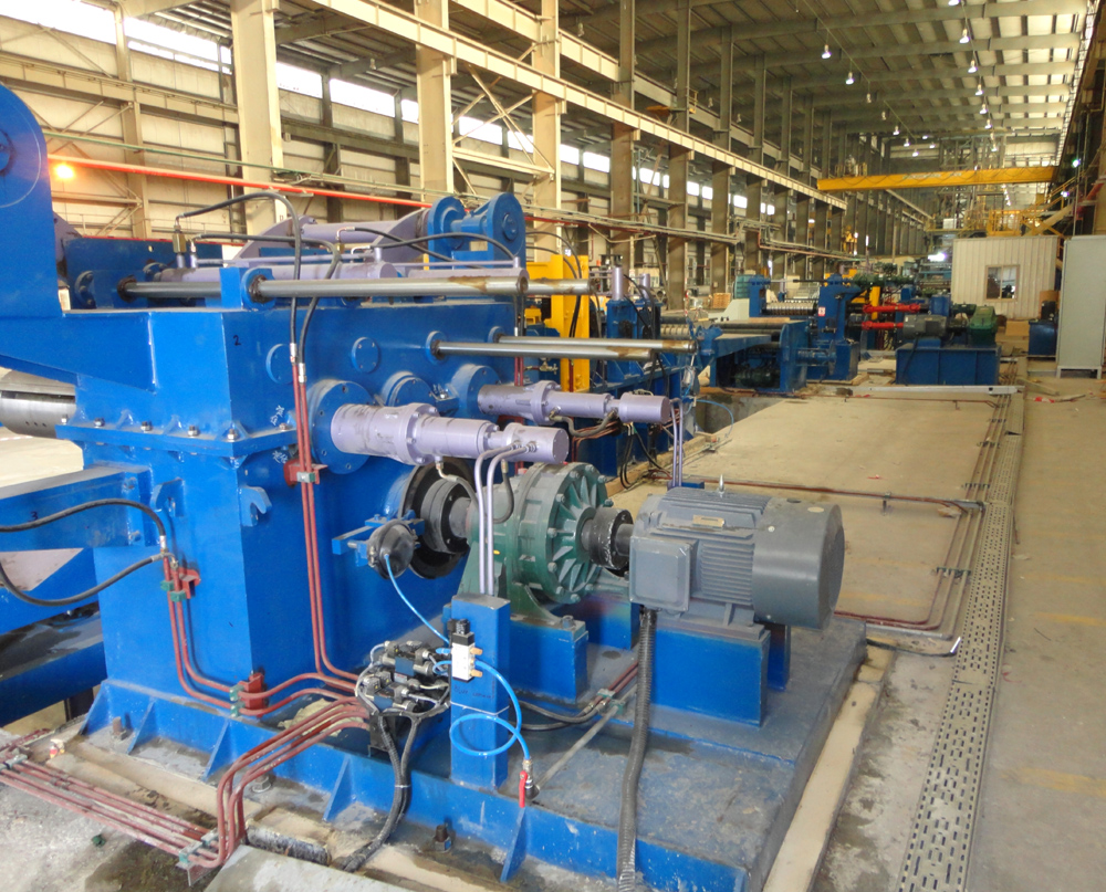 Copper coil slitting machine