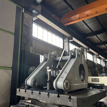 Heavy Duty Engineering Equipment Components: Mechanical Carbon Steel Forging and Sand Blasting Services