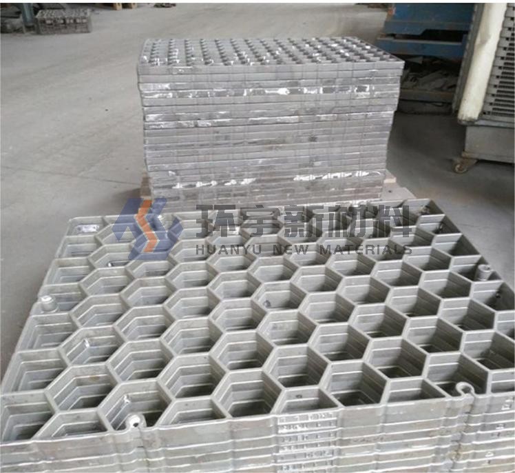 ЛАЧОВИ ЗА ТОЧНОГ ТРЕТМАНА 1120 мм × 700 мм