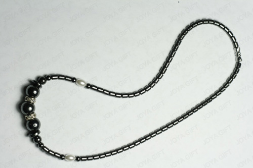 Collier hématite