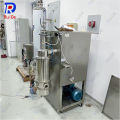 Vacuum low temperature spray dryer for laboratory use