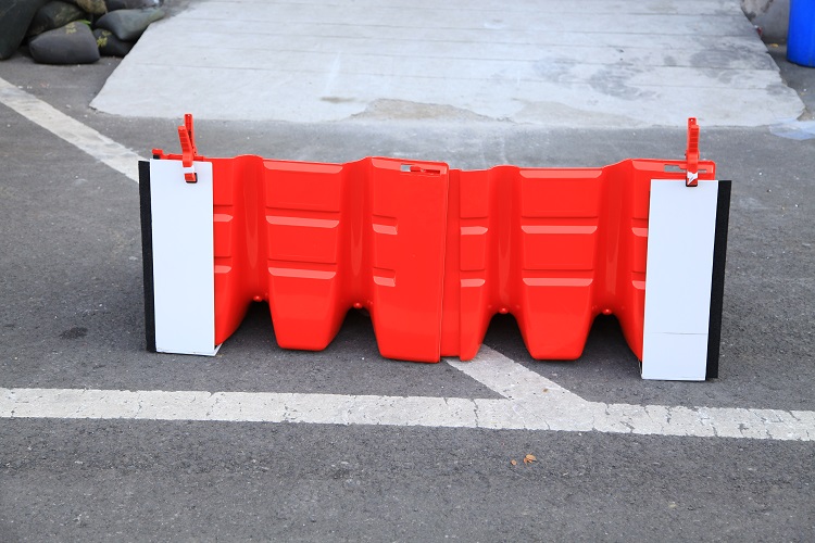 Removeable flood barrier doors for flood water protection