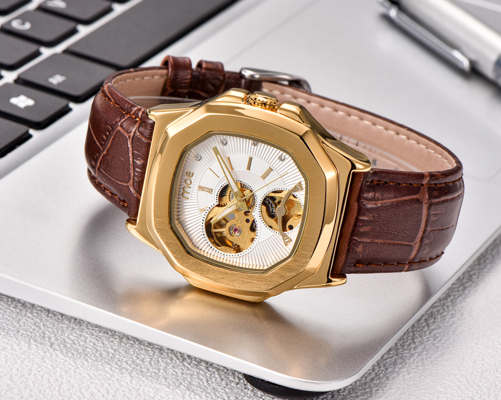 Custom logo watch with genuine leather band