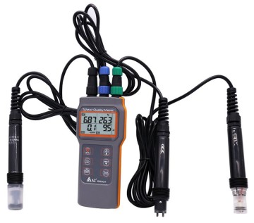 High Precision Water Quality Tester for pH, Dissolved Oxygen, and Temperature in Fish Farming and Aquaculture