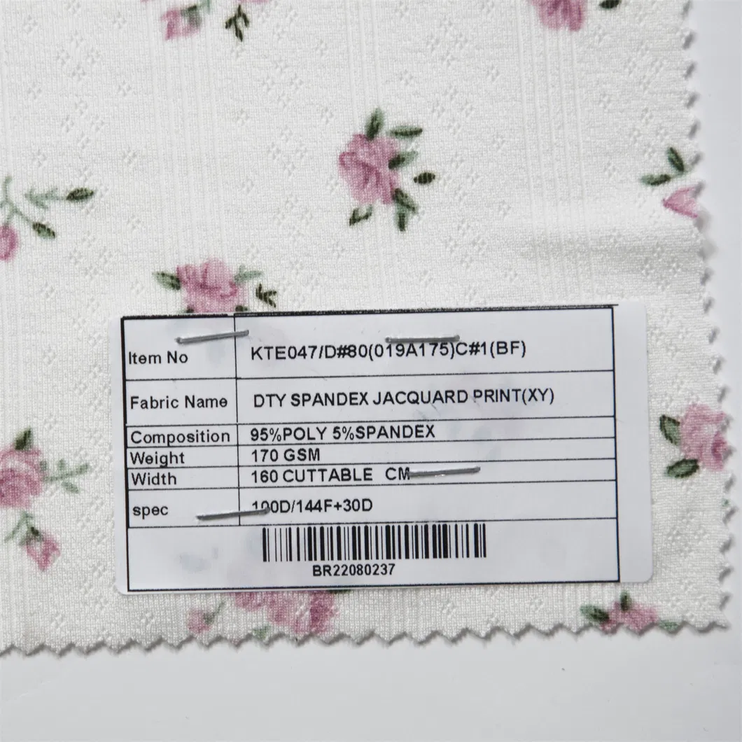 เทคโนโลยีใหม่ผ้า Jacquard ลายดอกไม้หรูหราสำหรับเครื่องแต่งกายแฟชั่นสตรี