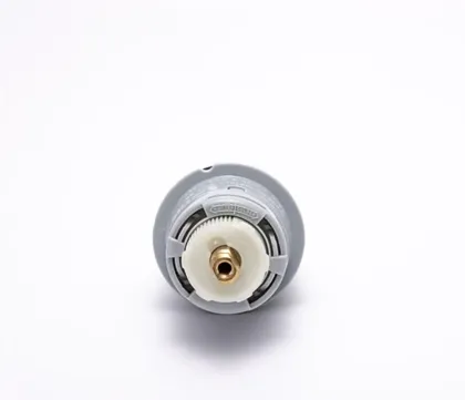 Copper constant temperature regulating valve core