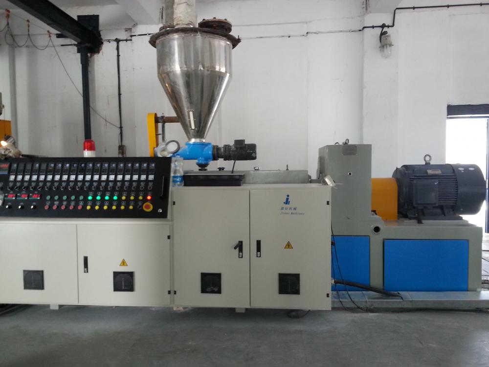 Waterproof Wood Plastic Composite Flooring Production Line