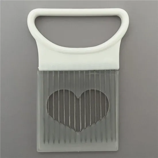 Multi functional merchants use manual fruit cutting