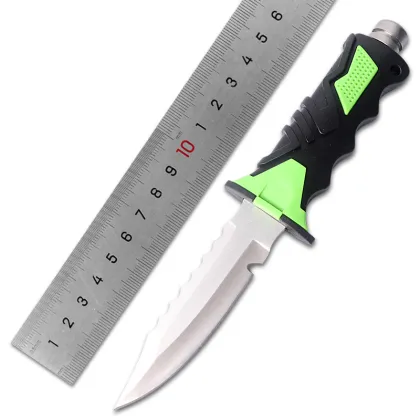 Survival Hunting Gear: Large, Fixed-Blade Tactical Knives and Big Hunting Knives