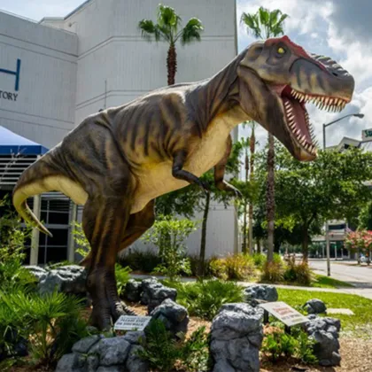 Realistic Animatronic Dinosaur T-rex