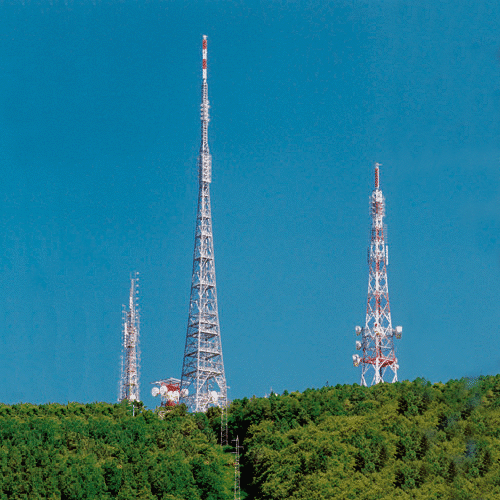 Radio base telecommunication tower