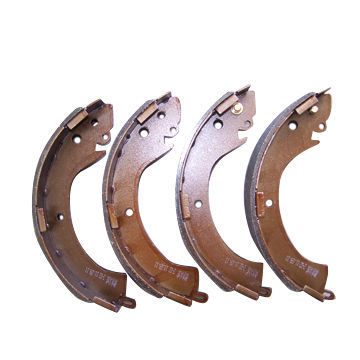Brake shoe K6715 for Mitsubishi, semi-metallic, with good performance