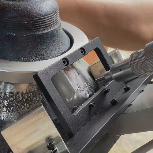 Ручная машина для точечной маркировки газовых баллонов 80x40 мм K8