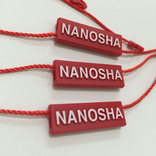 Etiquetas plásticas personalizadas do PVC do vestuário