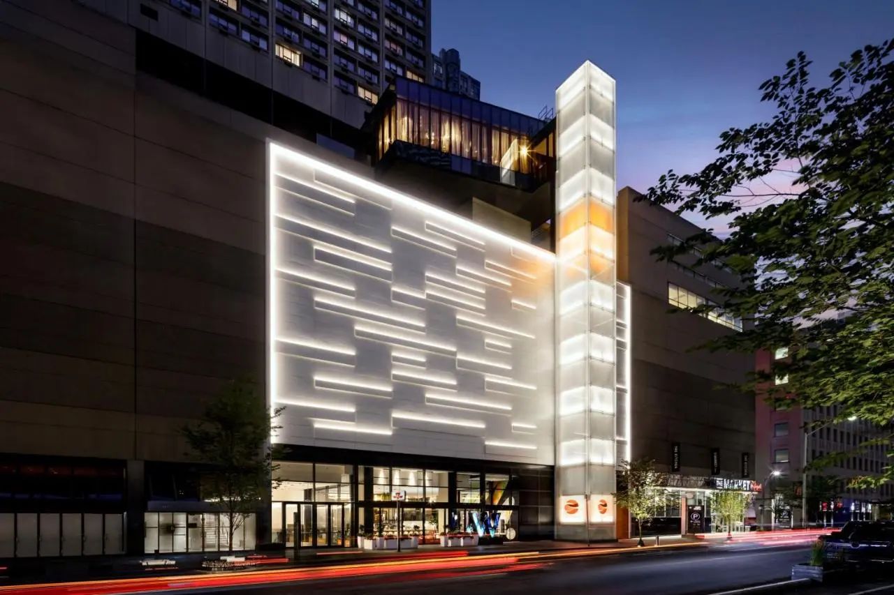 Toronto W Hotel (2)