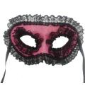 Maschera con abito in pizzo nero per palla mascherata