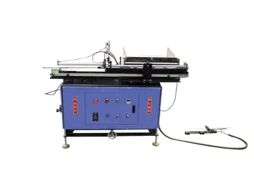 Feeder for thread rolling machine