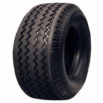 Truck Tire with Lug Pattern Design, Enables Powerful Traction, Excellent Wear Ability