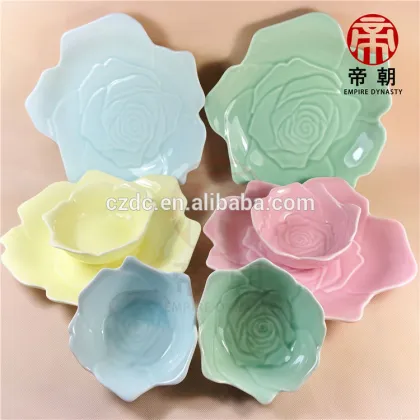 Japanese style porcelain dinnerware celadon in flower shape