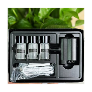 Purificateur d'air de voiture rechargeable USB avec diffuseur d'huile essentielle