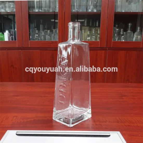 Screw top embossed glass bottle 750ml vodka wholesale