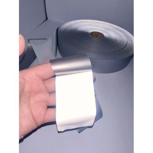 Filme adesivo termofusível de alto brilho