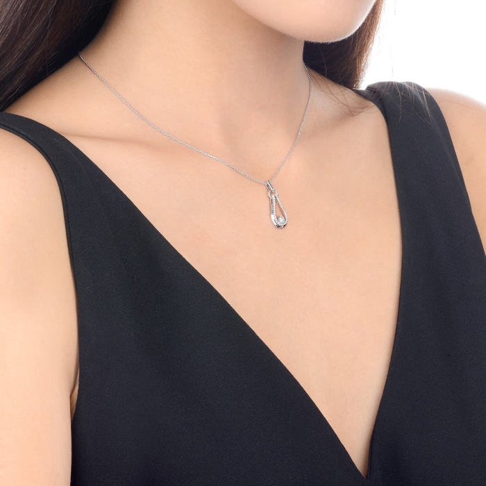 フローラル デザイン ラボ ダイヤモンド ネックレス ティアドロップ ペンダント付き