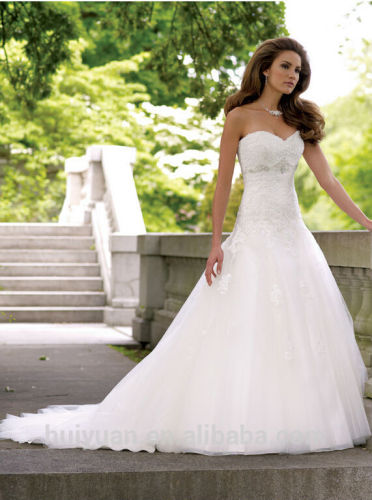 new designer lace sleeveless mermaid white wedding gown