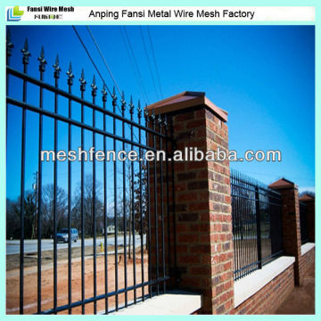 Metal spear picket ornamental fence