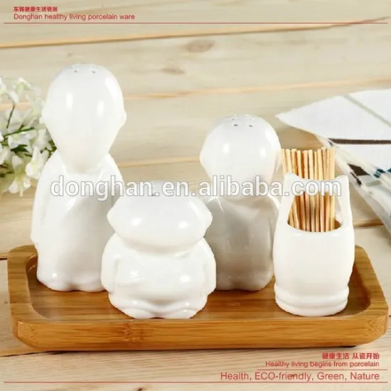 high quality ceramic love human body salt and pepper shaker with low price