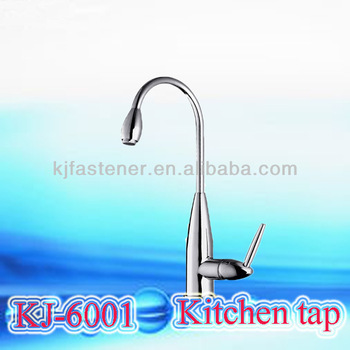Single handle kitchen mixer
