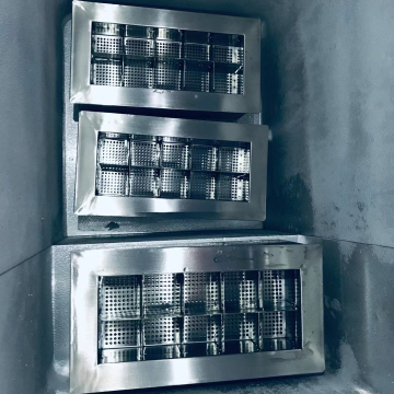 Moldes de cubos de gelo reutilizáveis ​​personalizados para coquetéis e espíritos como Hennessy