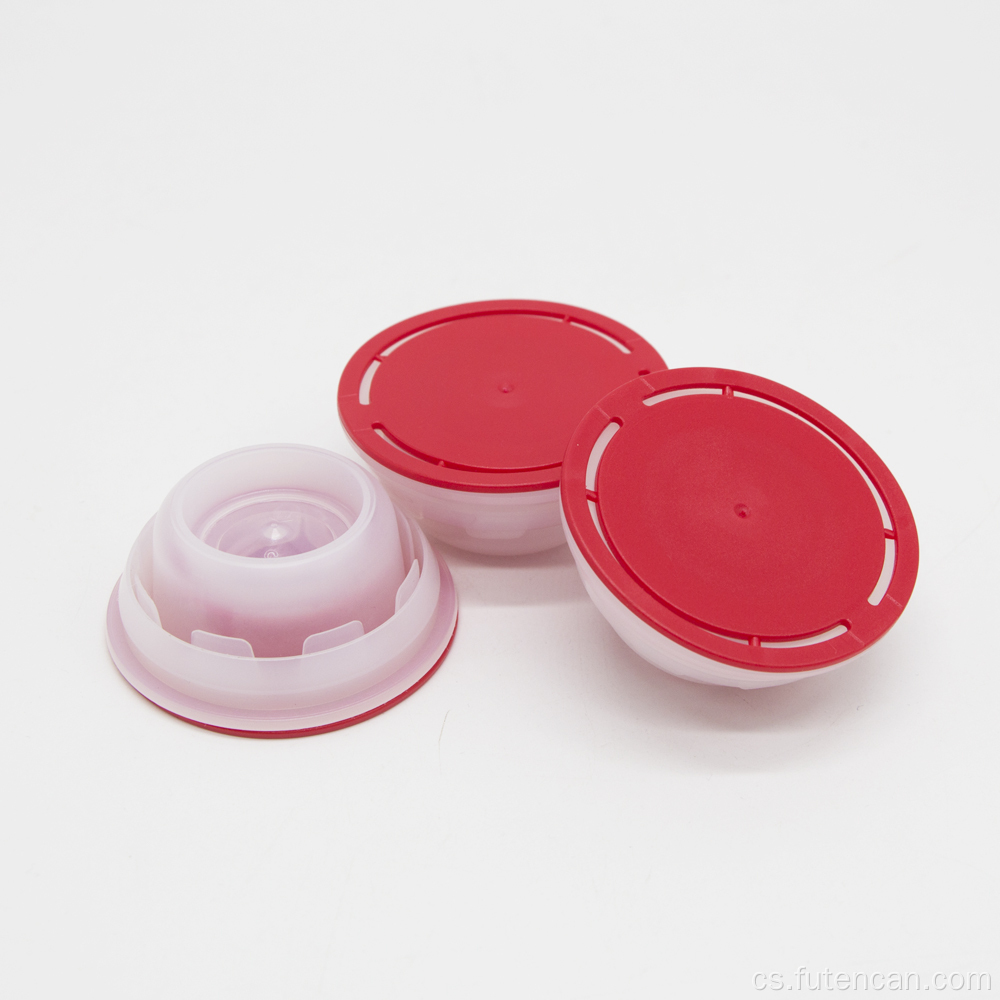 Plastový ohebný uzávěr hubice