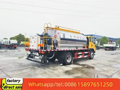 Asphalt Distributor Truck Price: Asphalt Spray Truck / Bitumen Tank Trucks for Sale