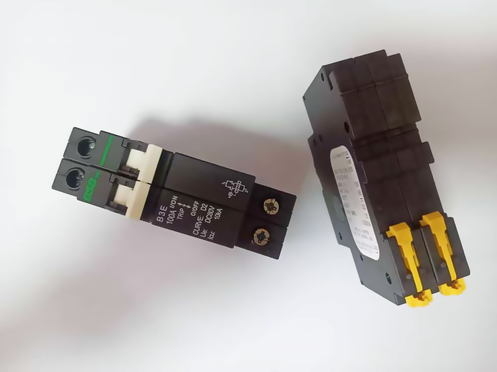 Circuit breaker 100A 250V 1 pole RSB1-100-A2 detail