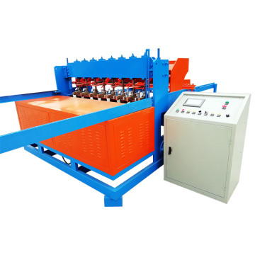 Mengalami Mesin Panel Mesh Kawat yang Dikimpal Automatik: Mesin Kimpalan Mesh Wire