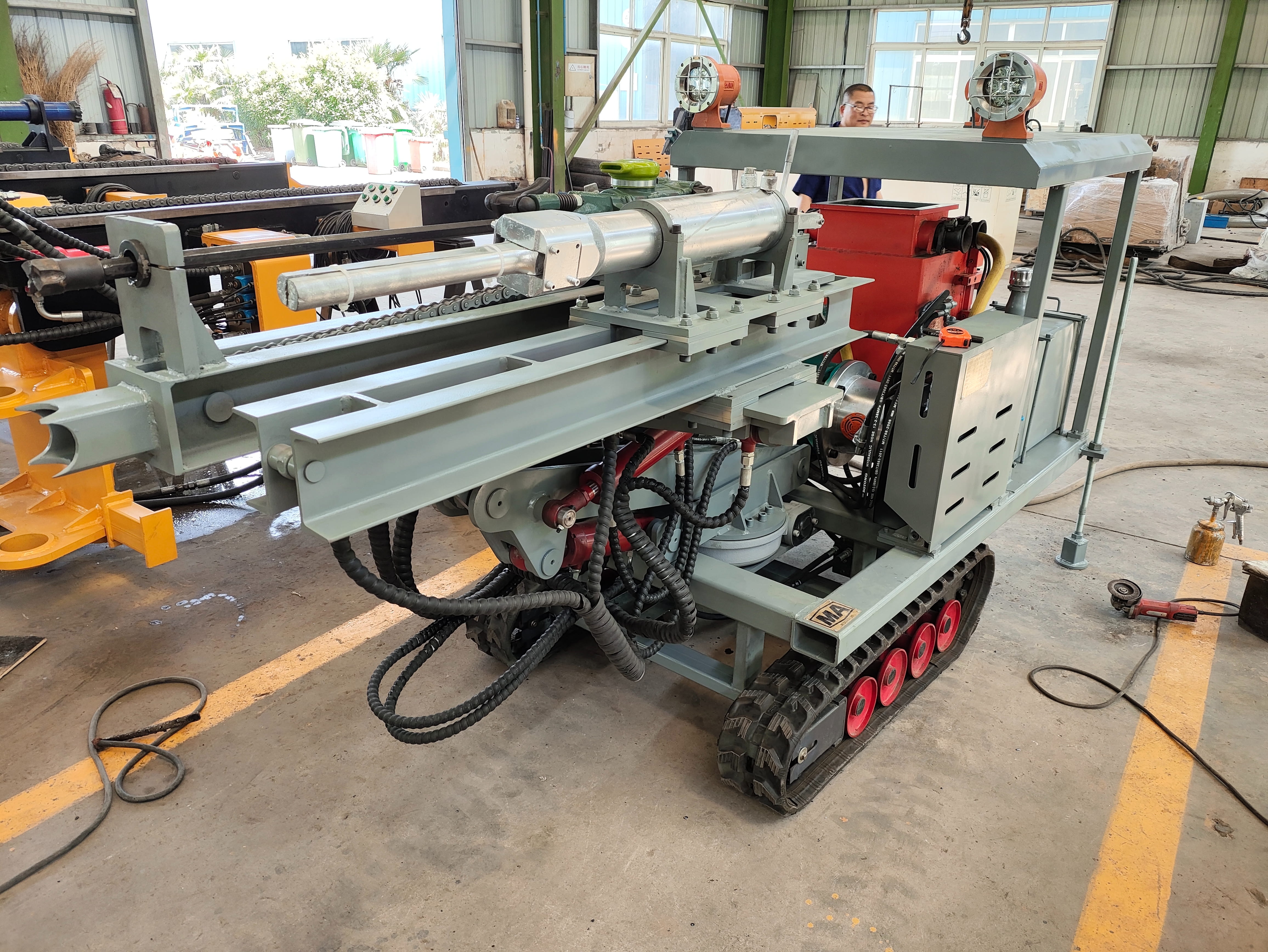 Mining rock splitter