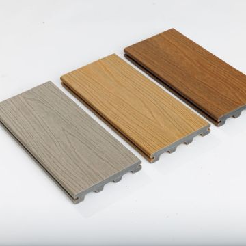 Better light transmission single groove co-extrusion wpc
