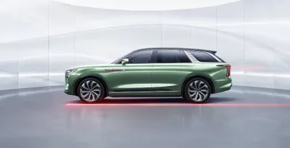 Pure electric luxury SUV Hongqi EHS9